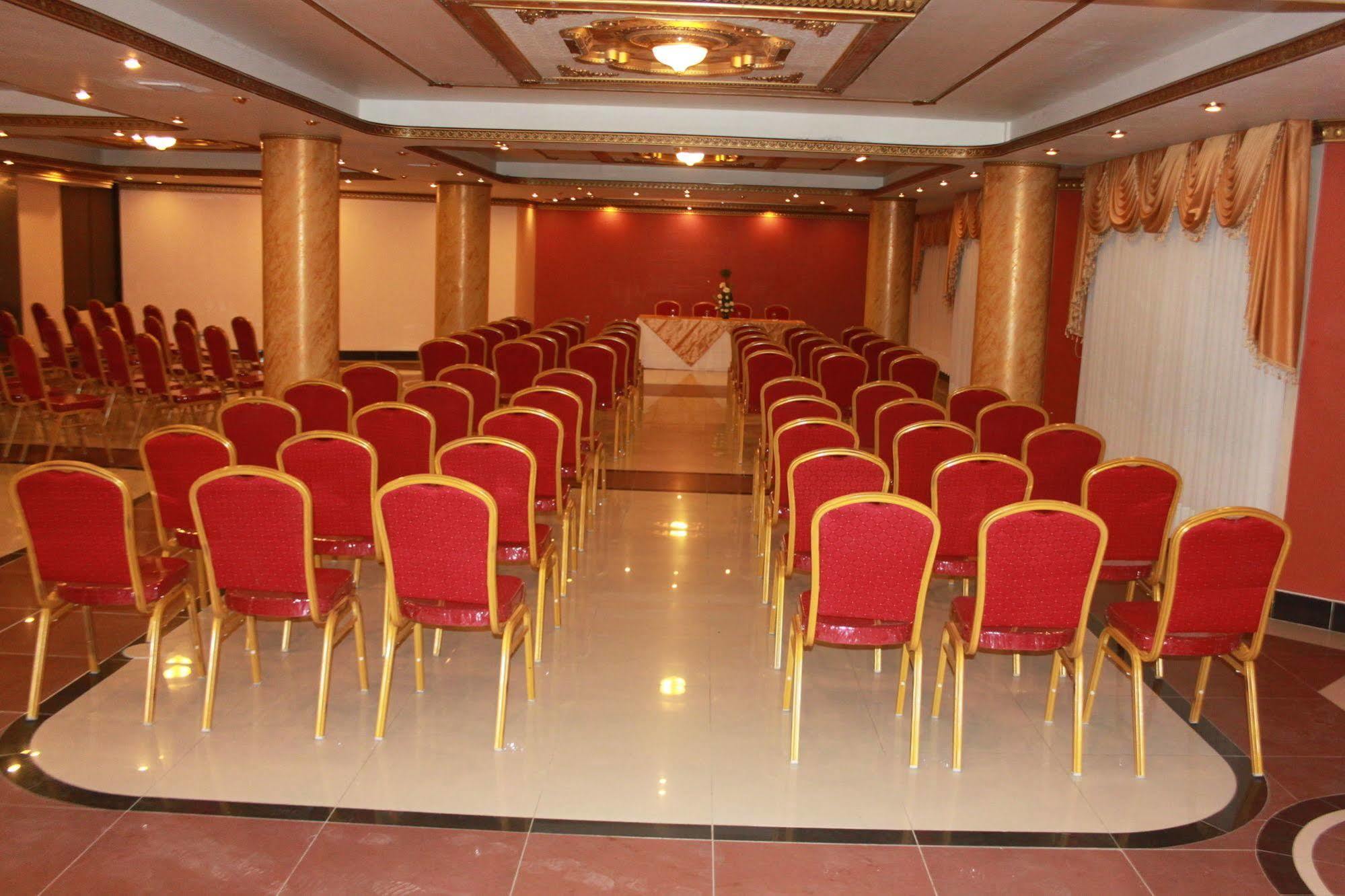 Golden Palace ลาปาซ ภายนอก รูปภาพ