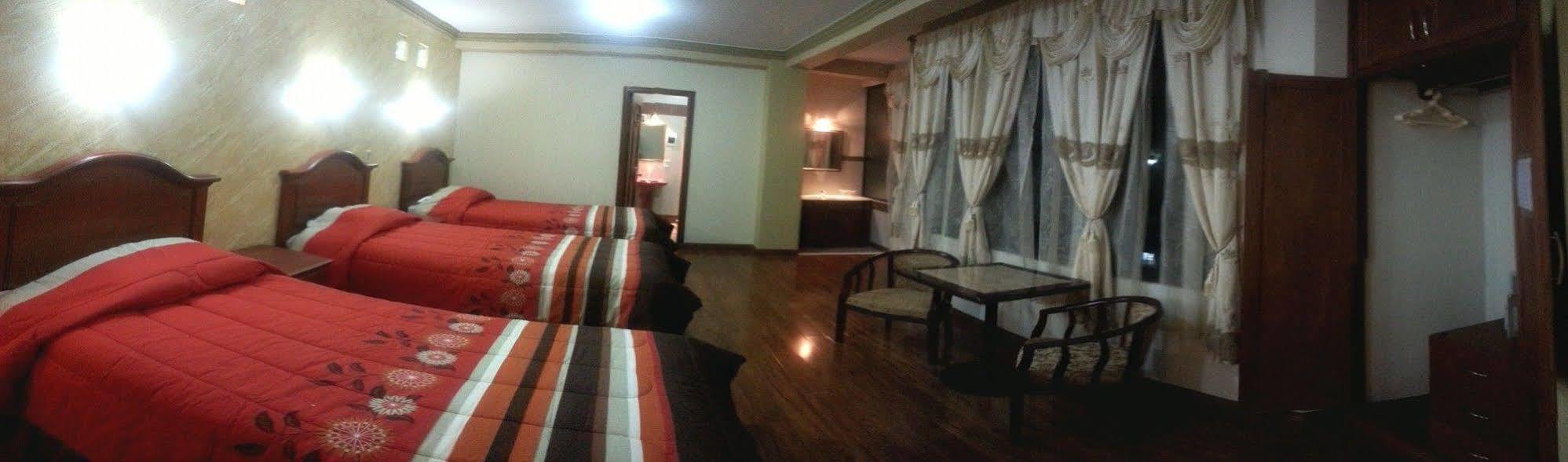Golden Palace ลาปาซ ภายนอก รูปภาพ